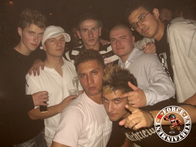 Bild 1 von 1366